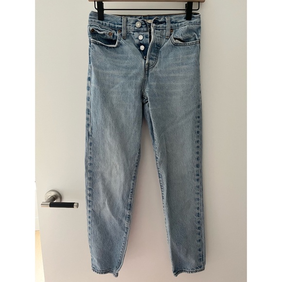 Levi's Denim - Levi's Premium Wedgie Straight Jean size 24